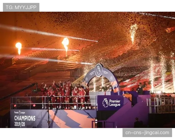 英超奖杯开启全国巡展，首站抵达利物浦