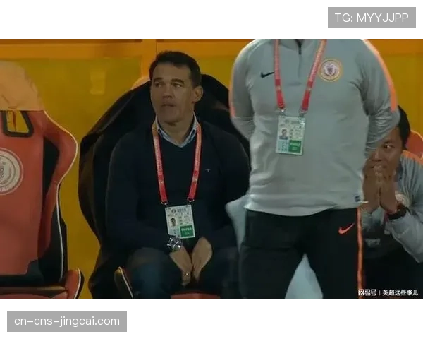 终场哨响,谢菲联老将奥斯本瘫坐在地,球队整场未能组织起有效纵深攻势 终场哨响,谢菲联老将奥斯本瘫坐在地,球队整场未能组织起有效纵深攻势